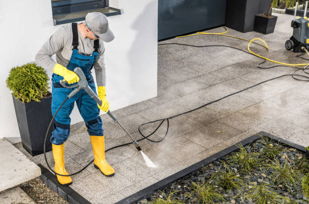 Best Deck Pressure Washing  in Conning Towers Nautilus Park, CT